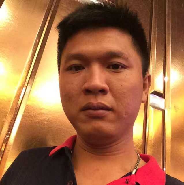 大叔的第二张照片--全国闪婚服务中心