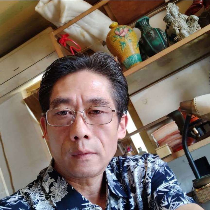 没有爱情也要飞渡一生的第一张照片--全国闪婚服务中心
