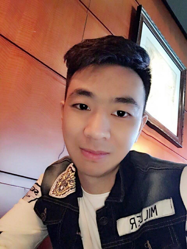 滞后的微笑的第三张照片--全国闪婚服务中心