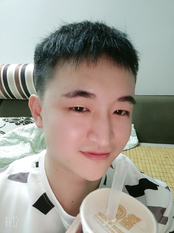 不止于心的第一张照片--全国闪婚服务中心