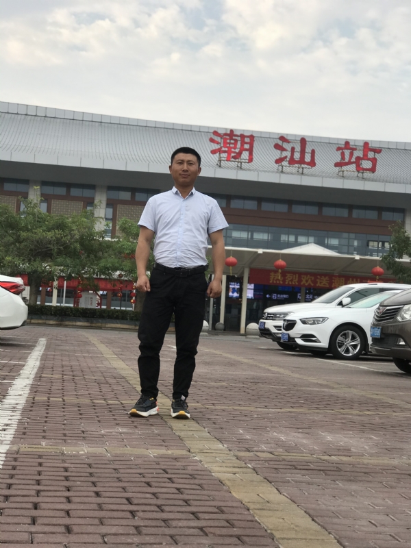 健华的第三张照片--全国闪婚服务中心
