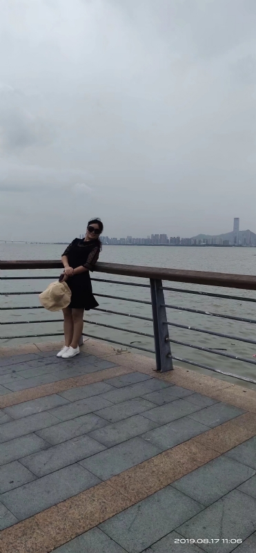清秋的第一张照片--全国闪婚服务中心