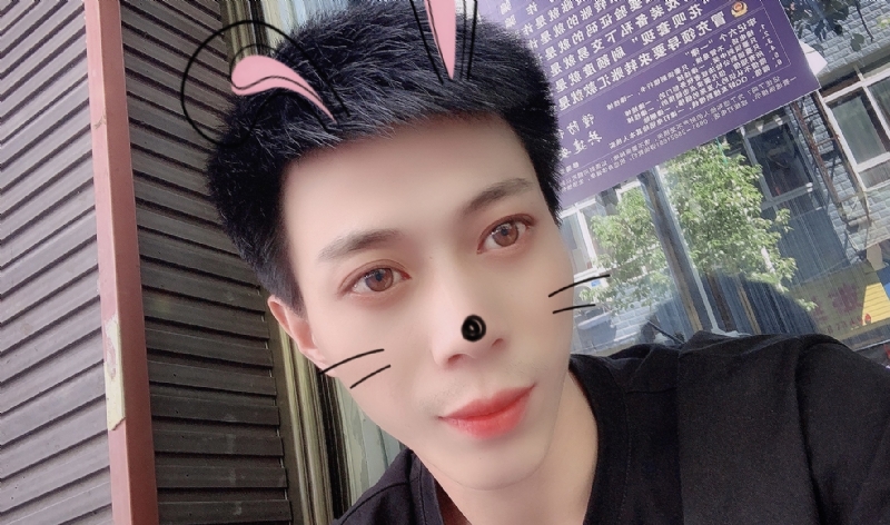 酒伴你的第一张照片--全国闪婚服务中心