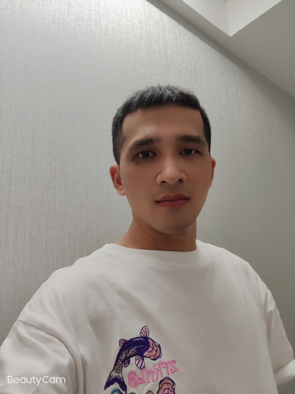 开心每一天的第一张照片--全国闪婚服务中心
