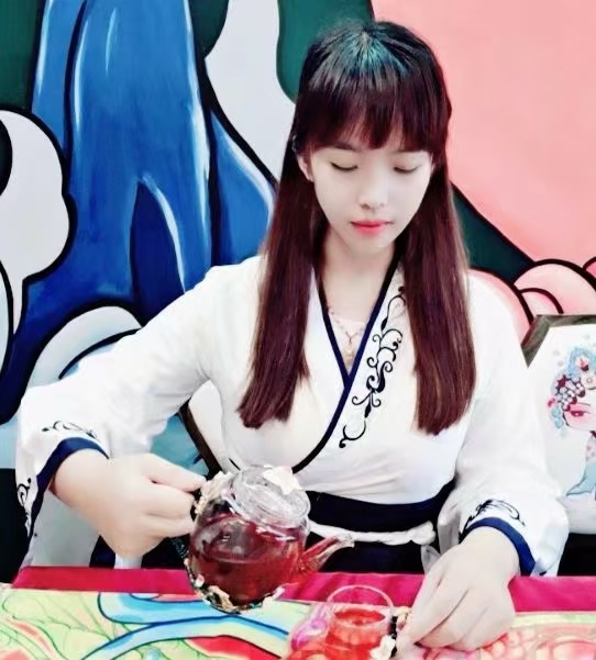 小玉的第一张照片--全国闪婚服务中心