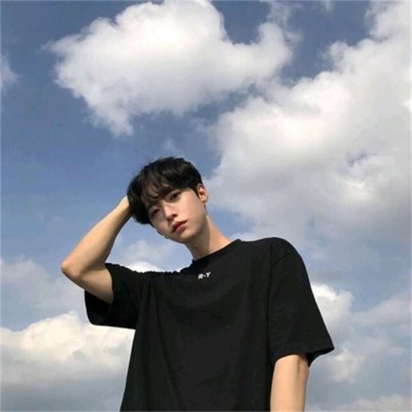 不忘初心的第一张照片--全国闪婚服务中心