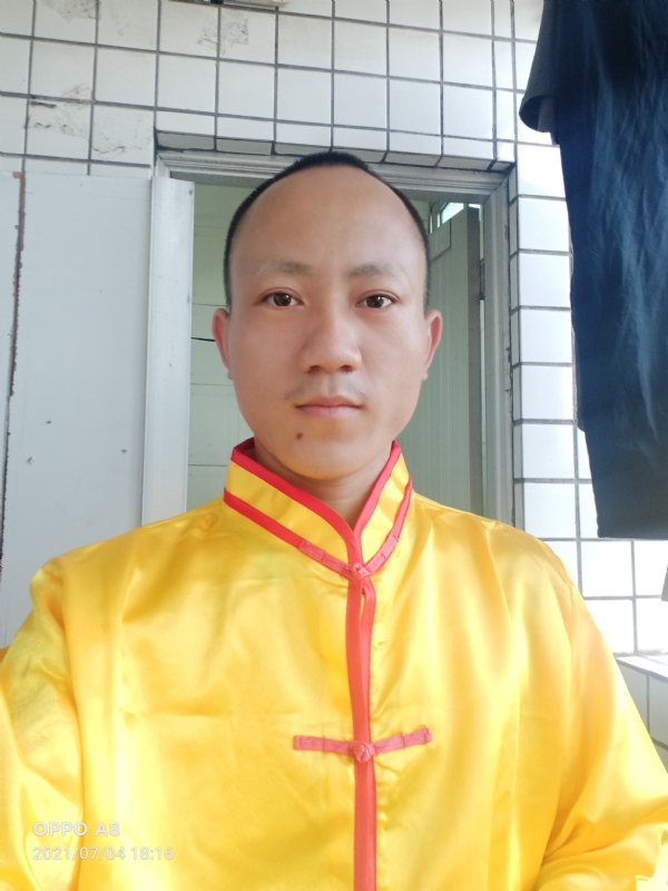 宋福军的第一张照片--全国闪婚服务中心