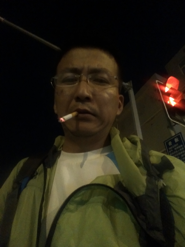 认真的生活的第一张照片--全国闪婚服务中心