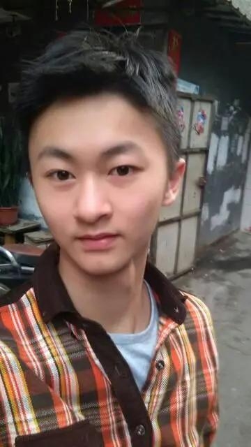 才不会的第一张照片--全国闪婚服务中心