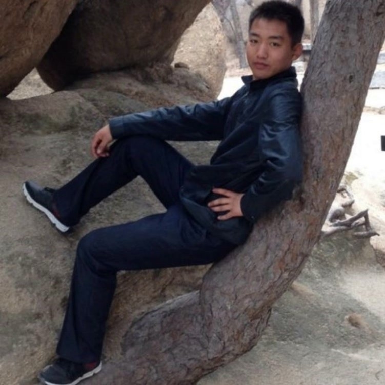 哥不帅但很坏的第一张照片--全国闪婚服务中心