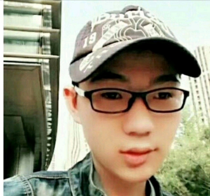 小霪虫的第三张照片--全国闪婚服务中心