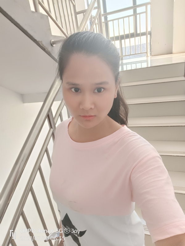 姣的第二张照片--全国闪婚服务中心