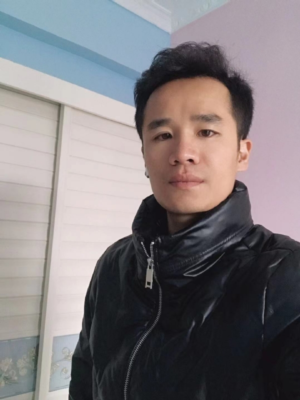 小杨哥的第一张照片--全国闪婚服务中心