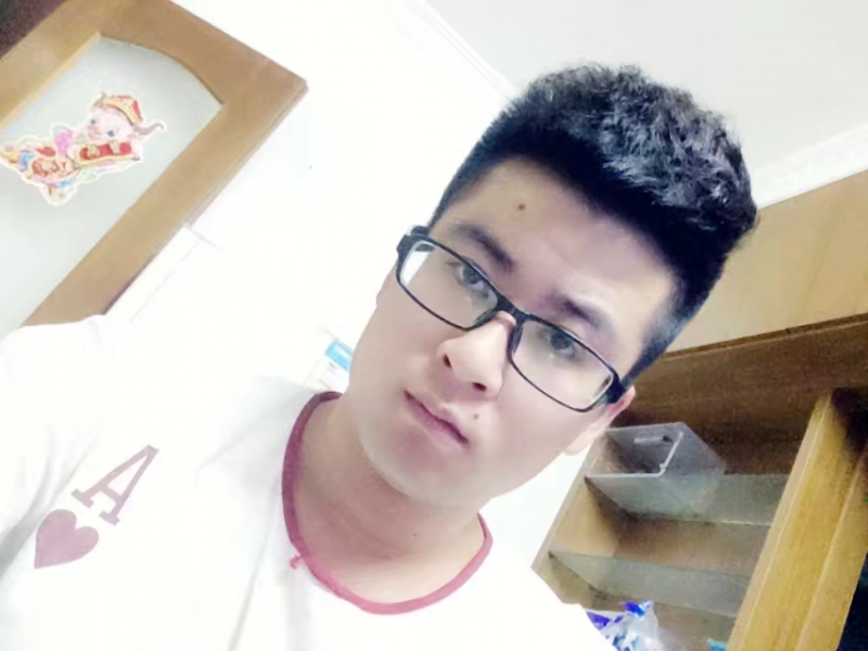 首席的第二张照片--全国闪婚服务中心