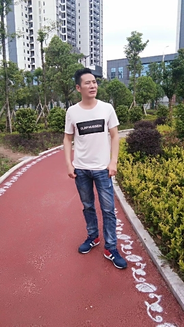 真诚相待的第一张照片--全国闪婚服务中心
