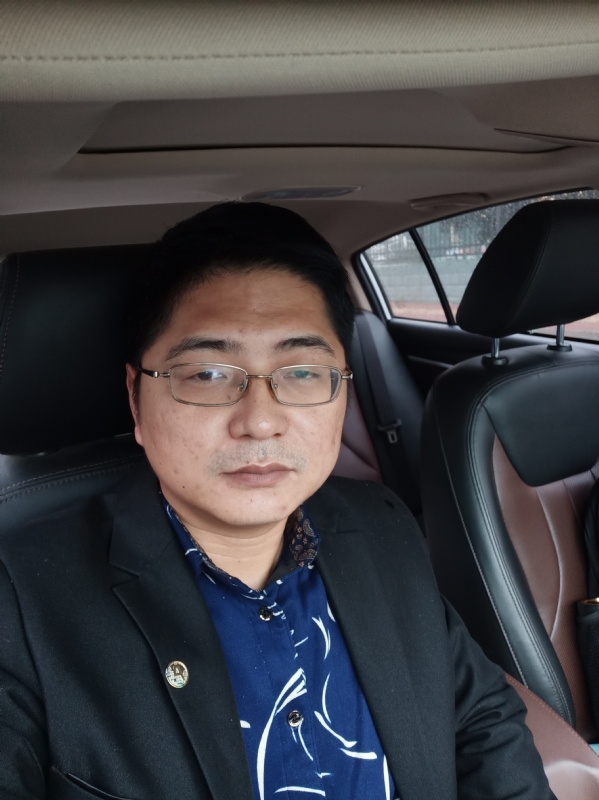 天云的第一张照片--全国闪婚服务中心