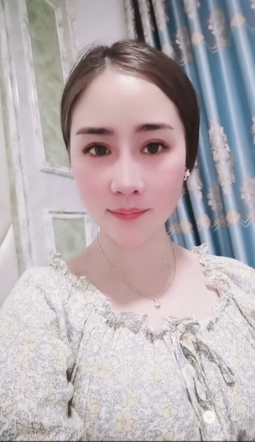 寻找真爱的第一张照片--全国闪婚服务中心