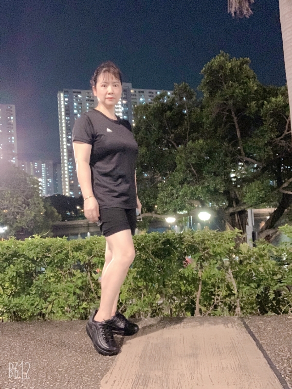 枫叶的第一张照片--全国闪婚服务中心