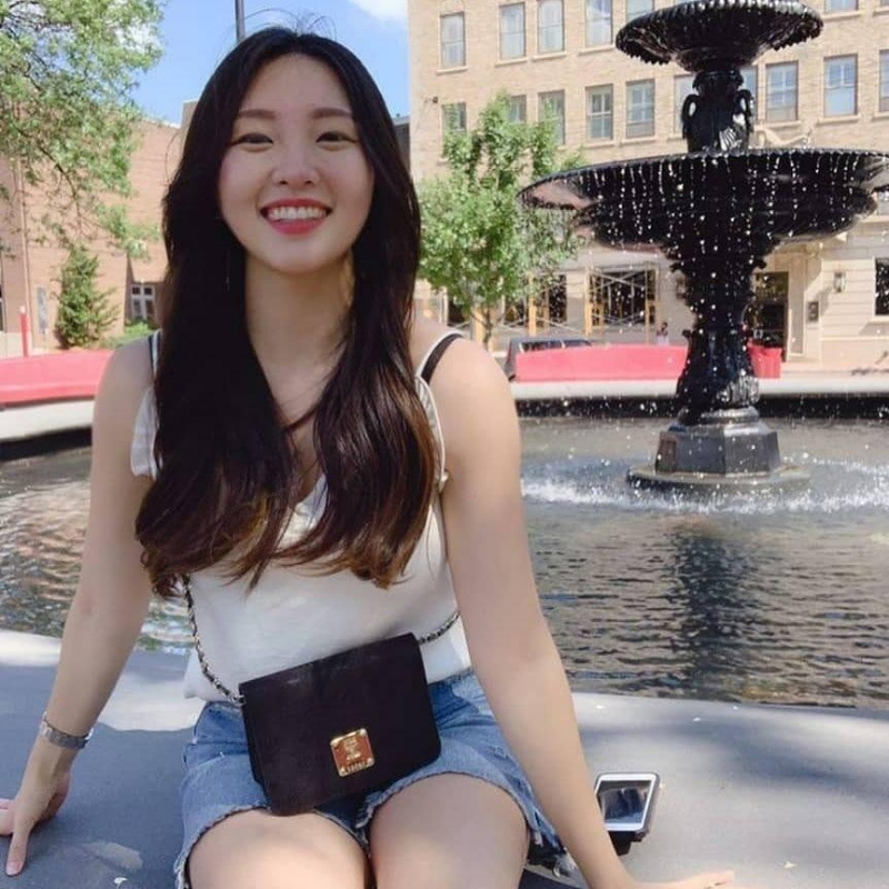 castro的第一张照片--全国闪婚服务中心