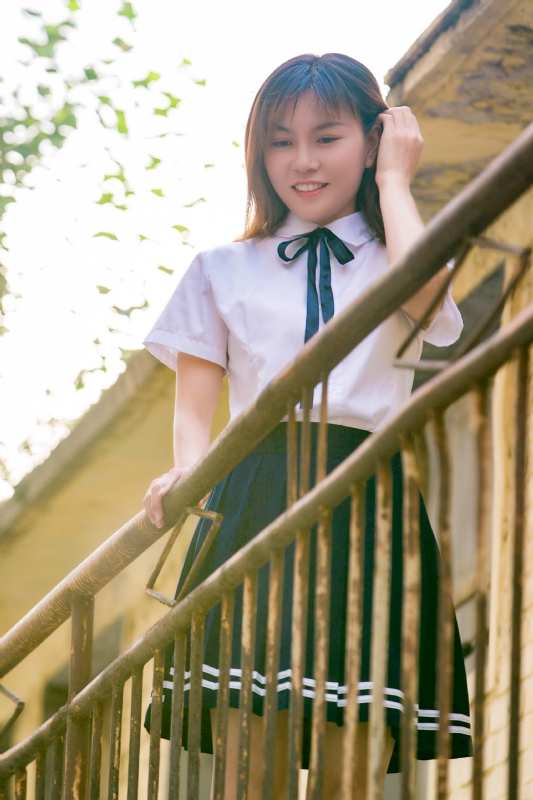 佳的第一张照片--全国闪婚服务中心