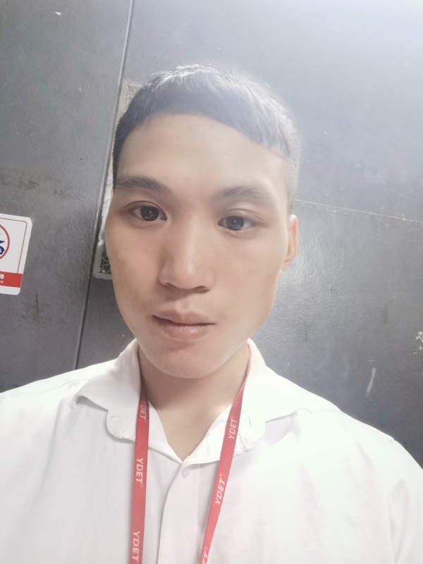 不离不弃的第一张照片--全国闪婚服务中心
