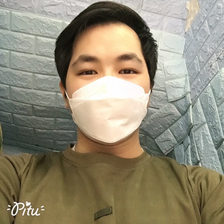 Kwan的第一张照片--全国闪婚服务中心