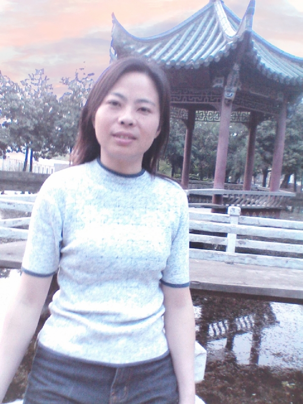 小草的第三张照片--全国闪婚服务中心