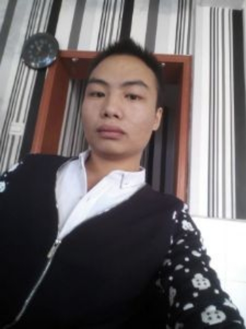 阿龙的第二张照片--全国闪婚服务中心