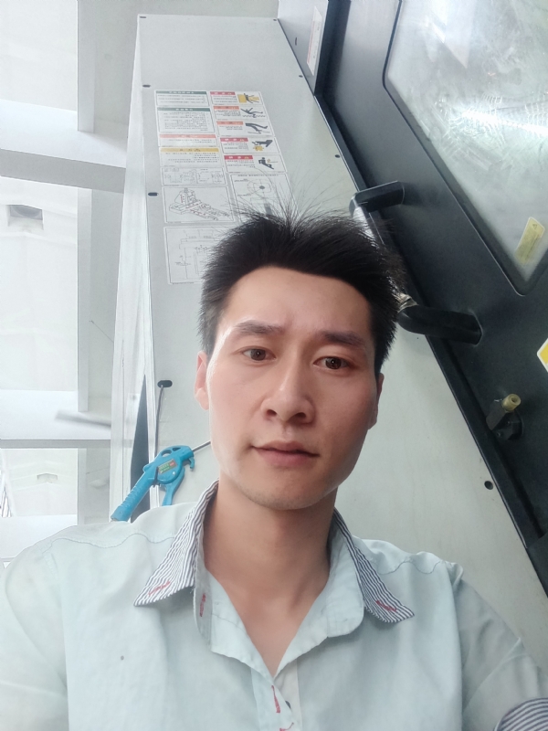 丽影封存的第一张照片--全国闪婚服务中心