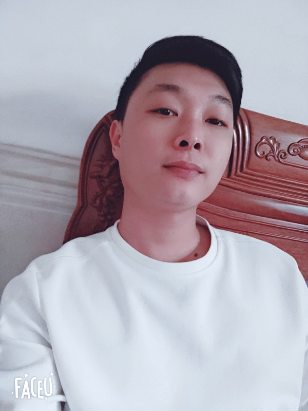 交友的第一张照片--全国闪婚服务中心