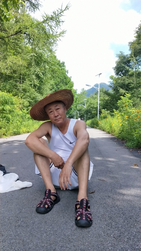 真诚寻伴的第一张照片--全国闪婚服务中心