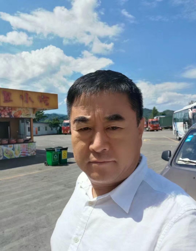 从此不再孤独的第一张照片--全国闪婚服务中心