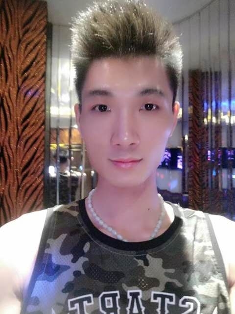 人生如戏的第一张照片--全国闪婚服务中心
