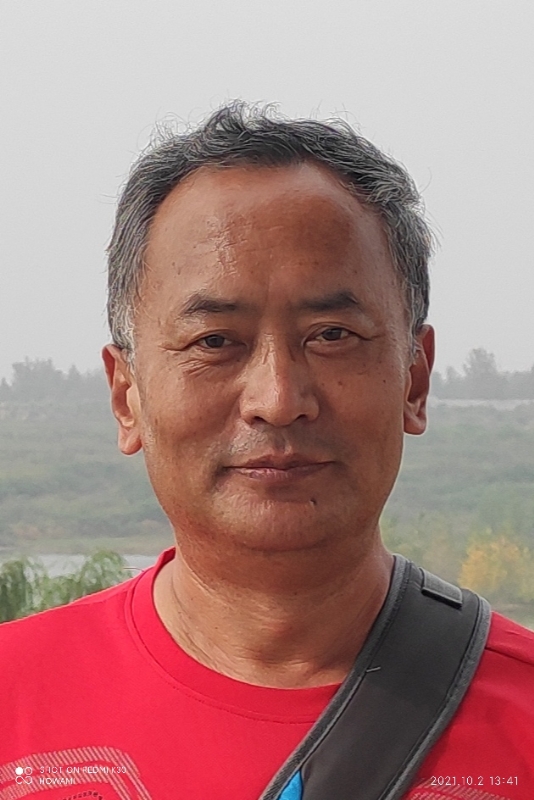 与你同行的第一张照片--全国闪婚服务中心