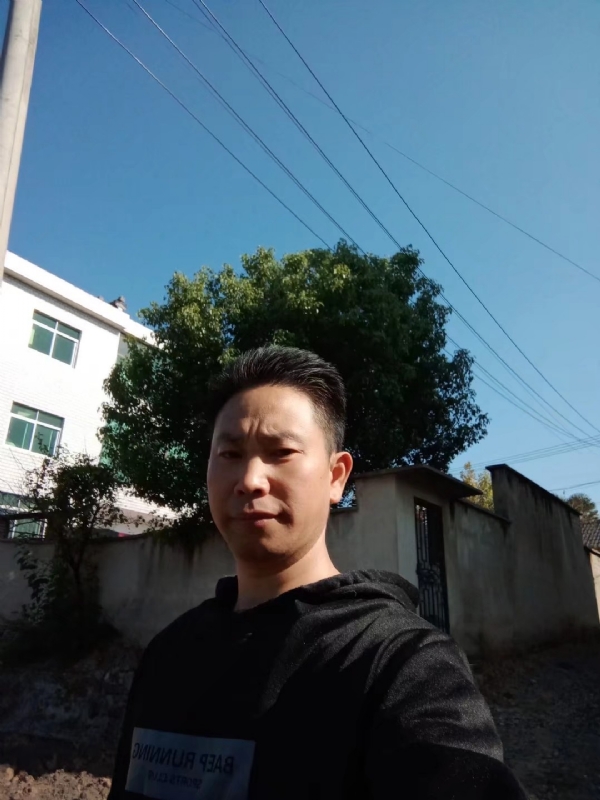 寻缘中的第一张照片--全国闪婚服务中心