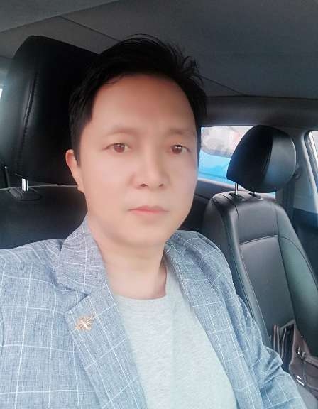 深蓝的第二张照片--全国闪婚服务中心