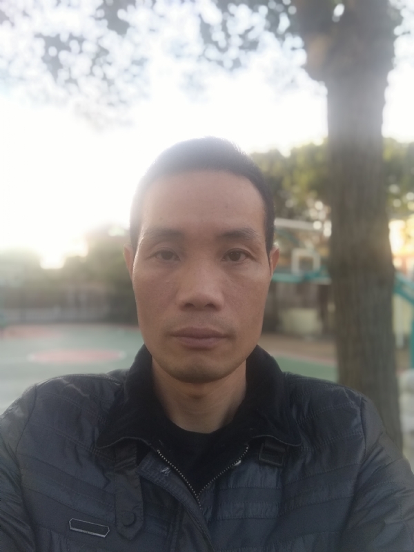 王耀明的第一张照片--全国闪婚服务中心