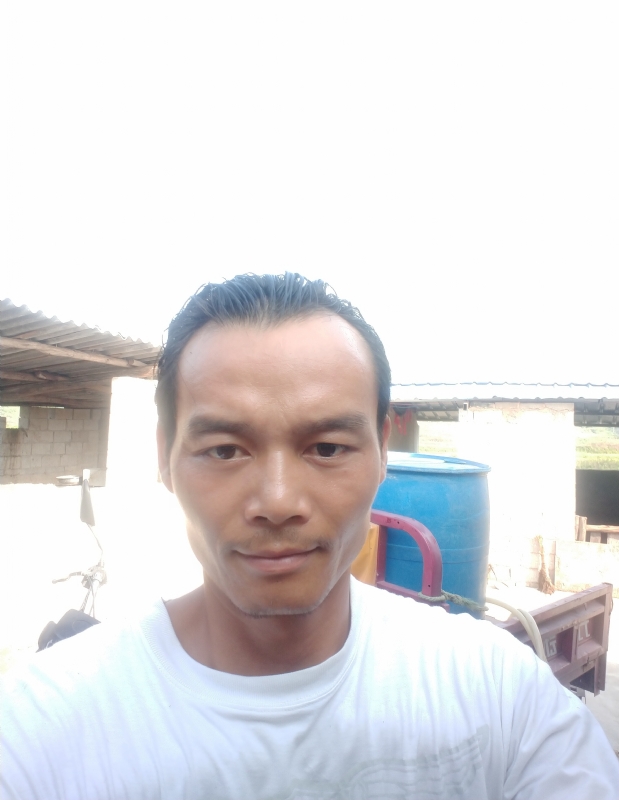 寻缘的第一张照片--全国闪婚服务中心