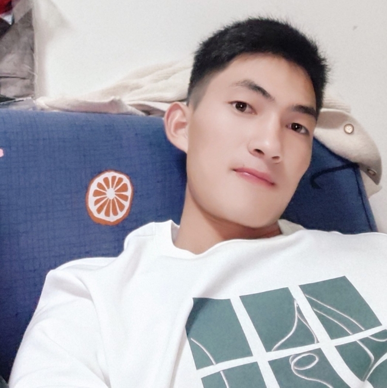 小袁的第一张照片--全国闪婚服务中心