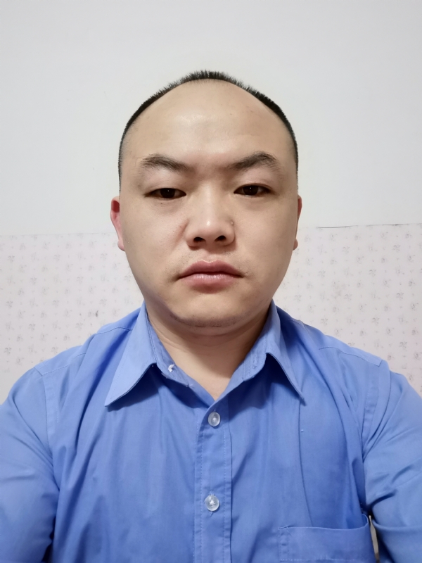 与子携老的第一张照片--全国闪婚服务中心