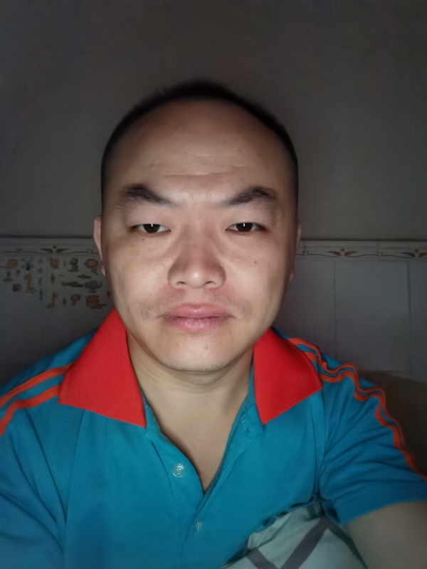 与子携老的第三张照片--全国闪婚服务中心