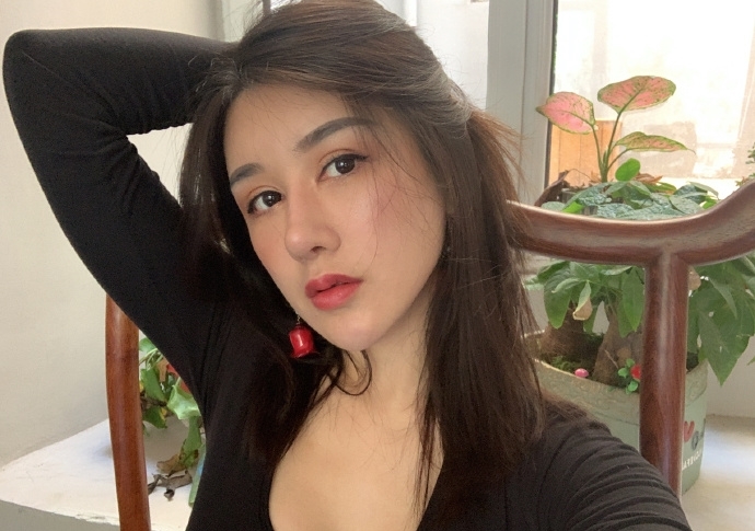 林依依的第二张照片--全国闪婚服务中心