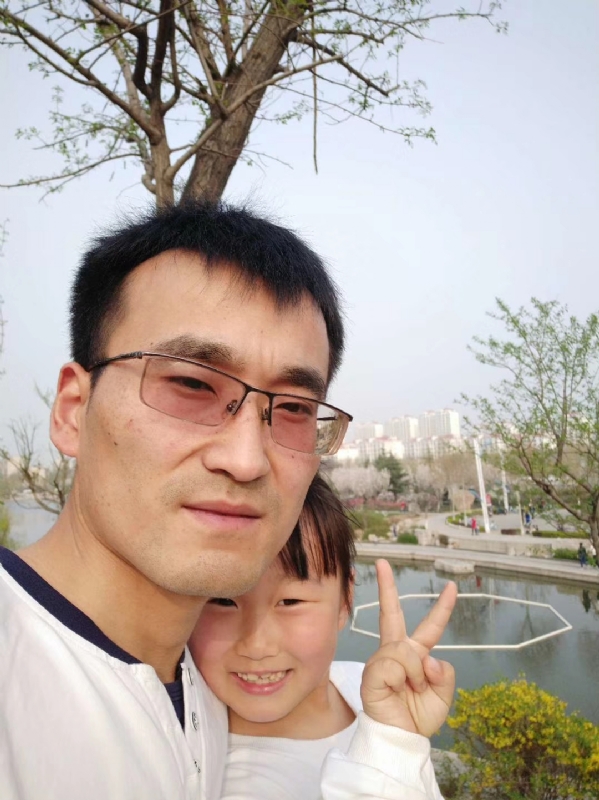 简单的幸福的第一张照片--全国闪婚服务中心