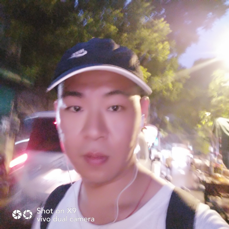 心跳男孩的第二张照片--全国闪婚服务中心
