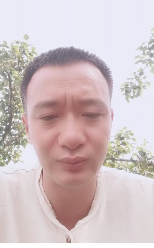 平凡的第一张照片--全国闪婚服务中心