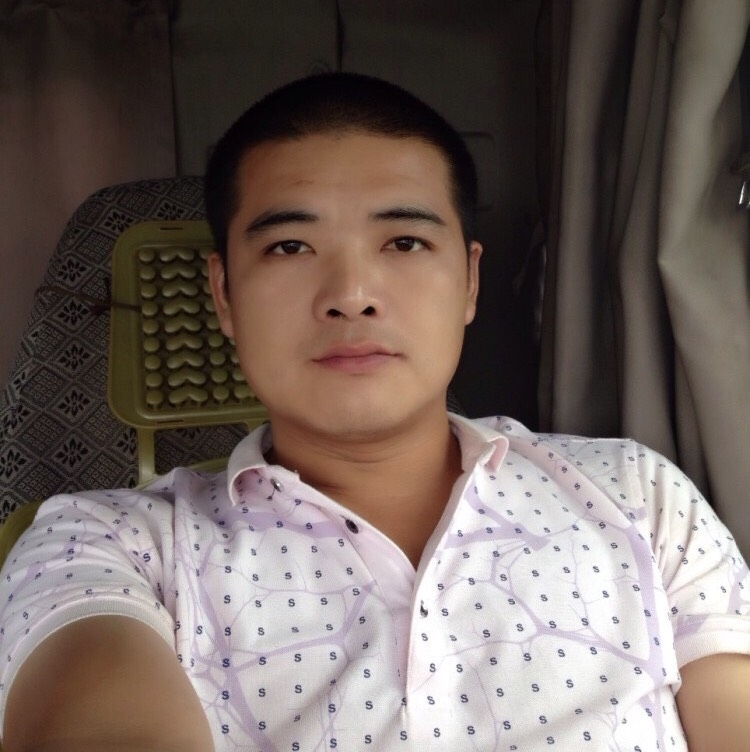 逍遥驾车人的第一张照片--全国闪婚服务中心