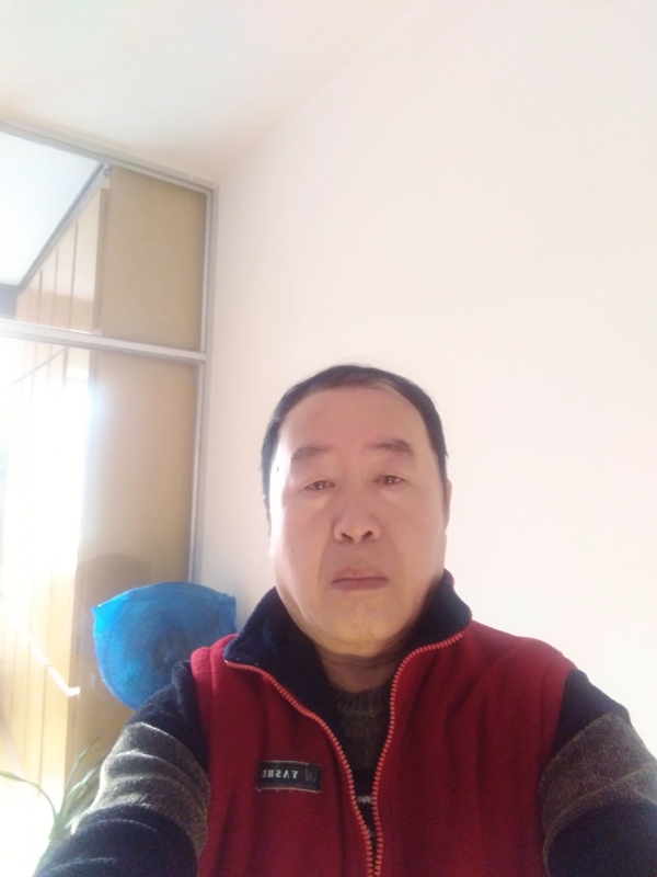 快乐的第一张照片--全国闪婚服务中心