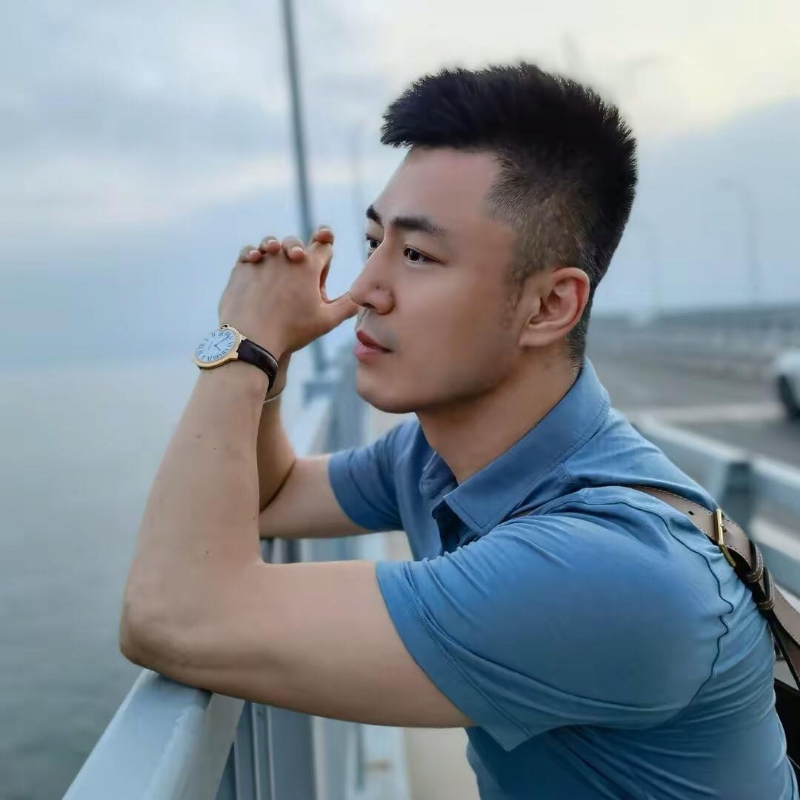 劉陽的第一张照片--全国闪婚服务中心