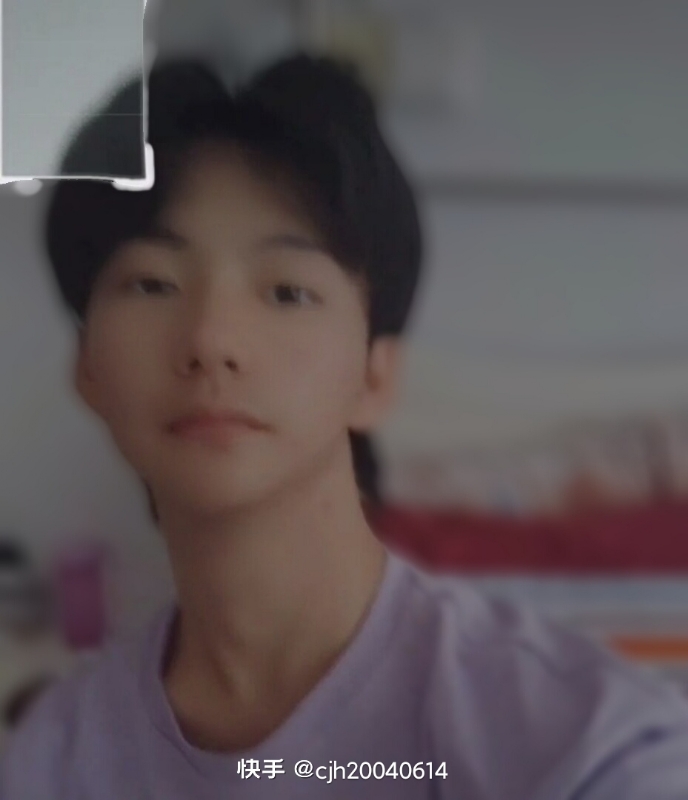 钱嘉豪的第一张照片--全国闪婚服务中心
