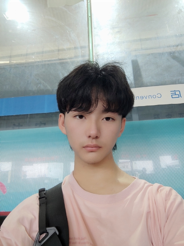 钱嘉豪的第二张照片--全国闪婚服务中心
